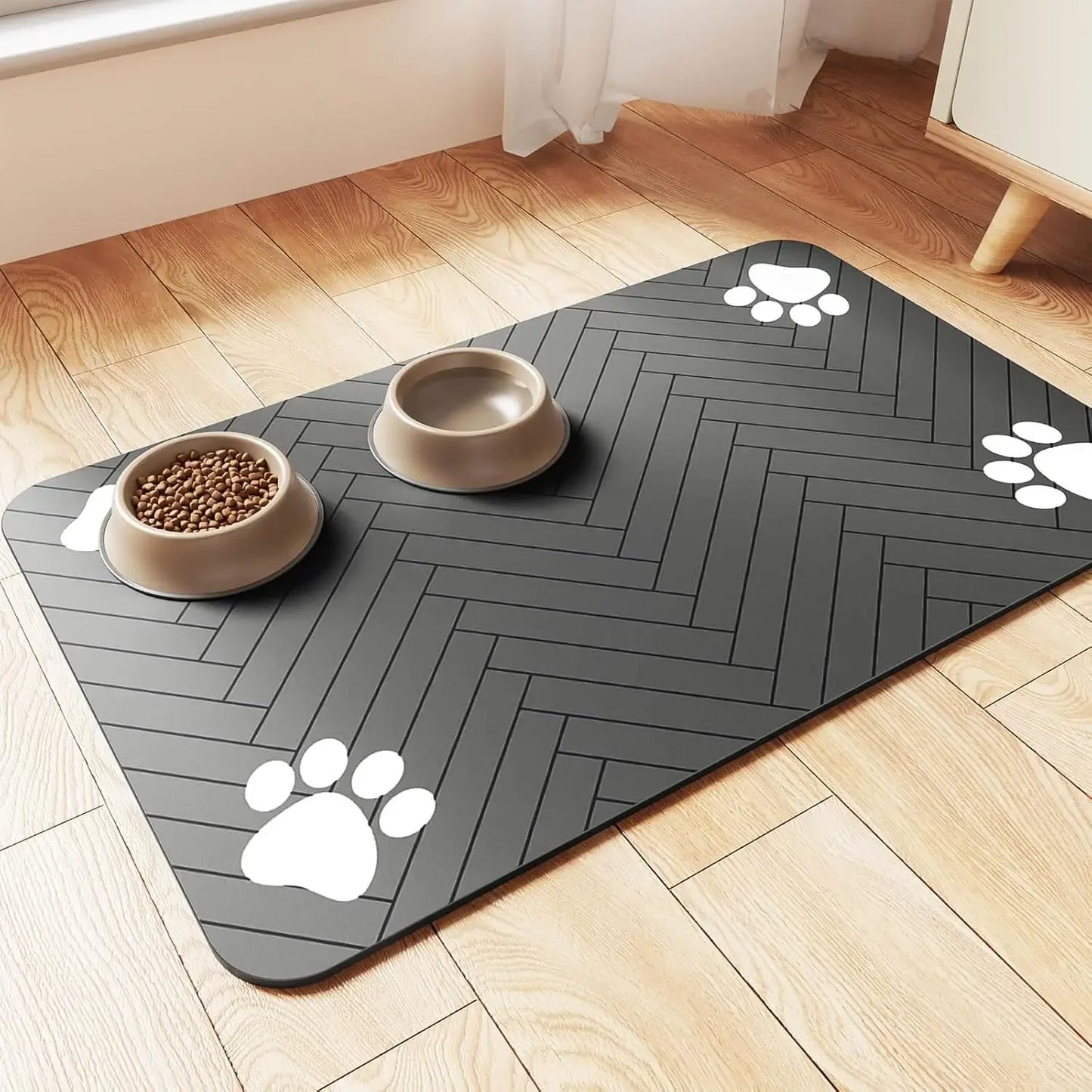 Keep Your Floors Spotless: Premium Spill-Proof Pet Feeding Mat